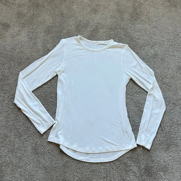 Lululemon hold tight long sleeve shirt - Picture 1 of 5